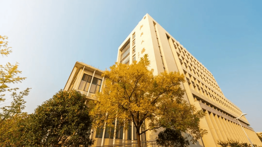 新闻shu递|上海大学近期要闻集锦 (截至12.12)_教育部_评估_会议