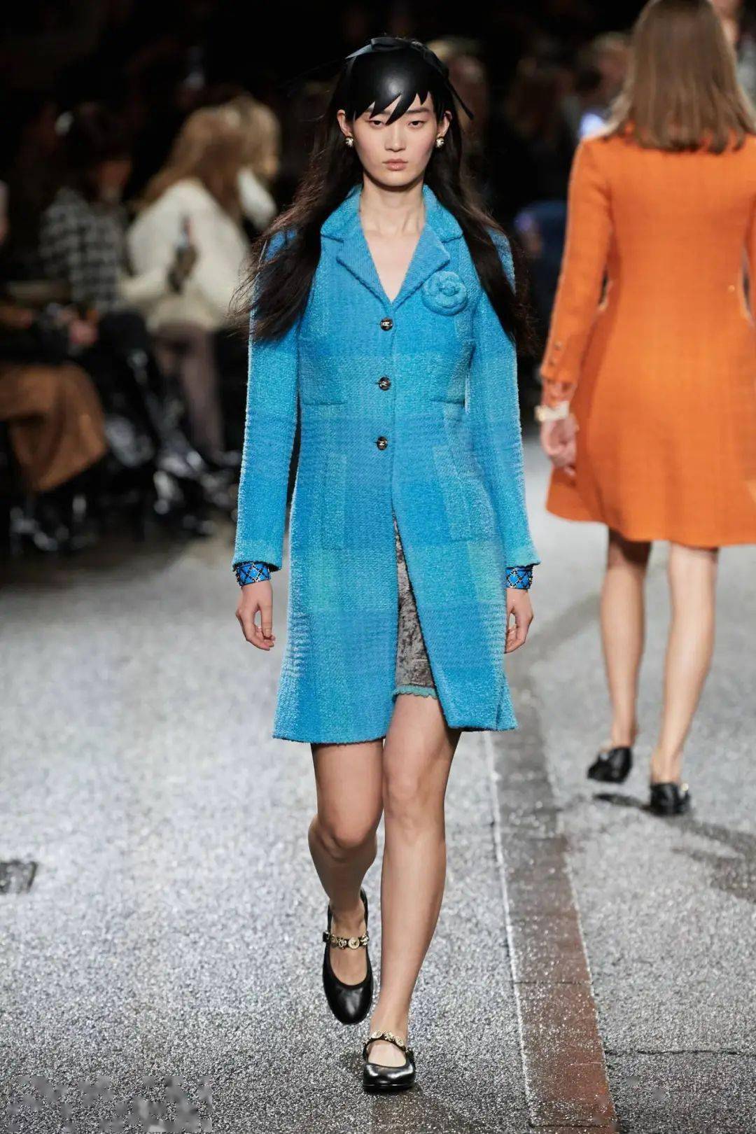 2024春夏伦敦时装周流行色:horizon blue地平线蓝,令人陶醉_ward_色彩