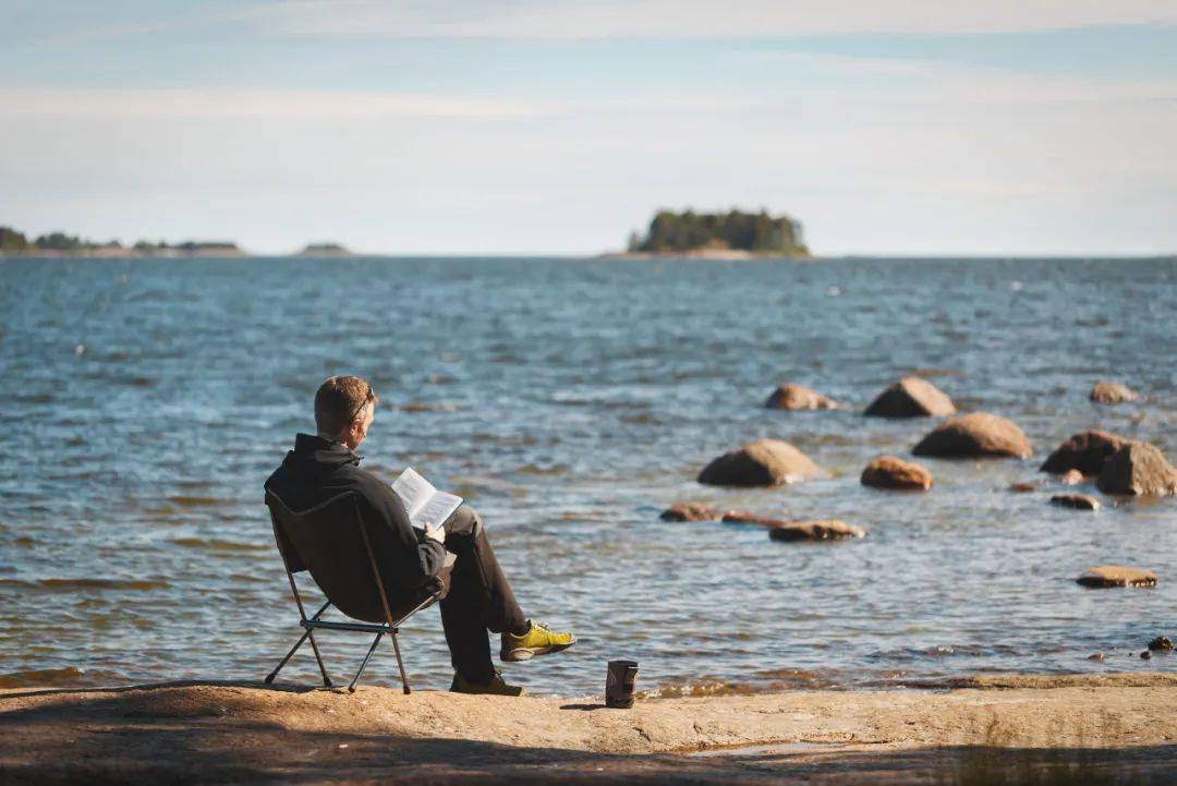 《到灯塔去》:接受世事无常,才是人间清醒_拉姆齐_生活_伍尔夫