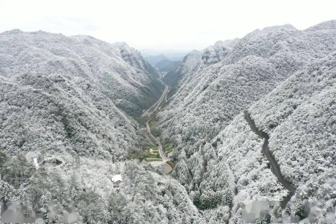 娄山关雪景图片图片