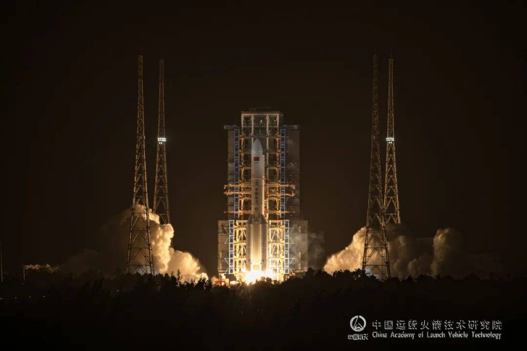 在中国文昌航天发射场点火升空,将遥感四十一号卫星顺利送入预定轨道