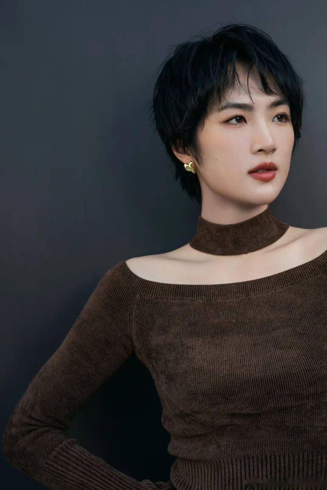 一问一答 | 文化男主播,胡歌夫妻,霍尊,刘宇宁白敬亭,肖战,姚安娜