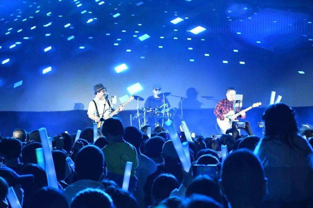 【阳光谷天空音乐节】三天狂欢,无人机首秀点亮夜空!