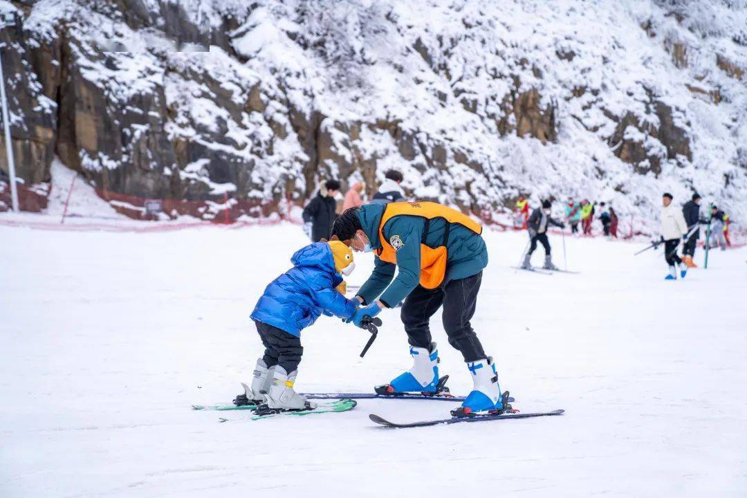 西宁北川滑雪场图片