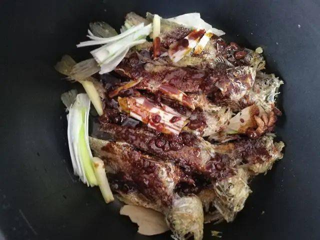 骨酥肉爛入味,5元做一盤,比超市賣的罐頭好吃_做法_壓力鍋_高壓鍋