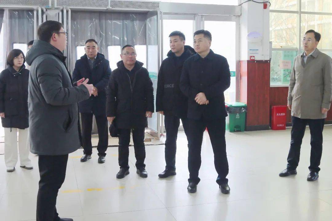 鹤壁市副市长王强调研我市食品安全工作时指出压实责任强化监管守牢