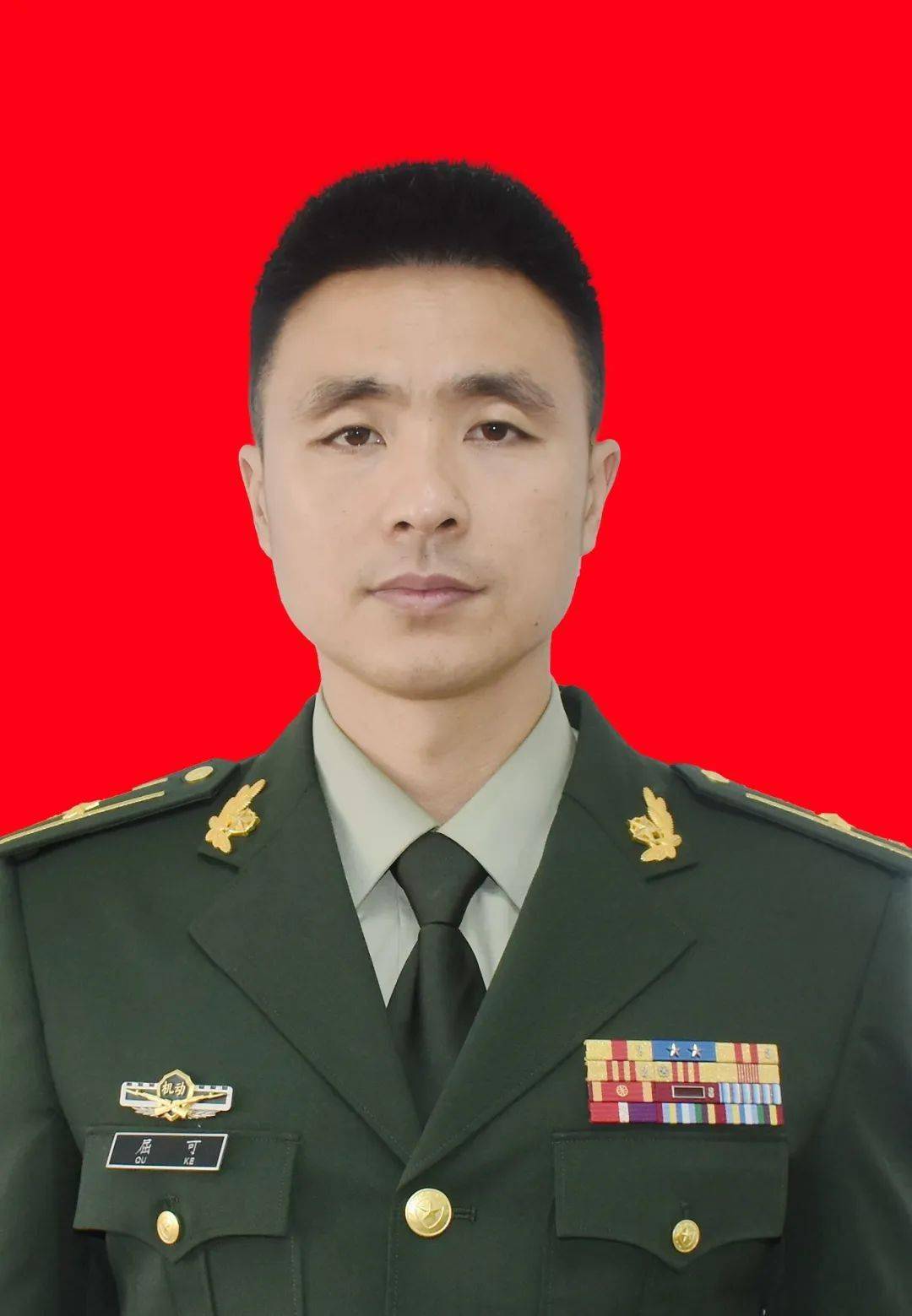 武警部队隆重举行"铁血忠诚"主题颁奖典礼_中国_武警忠诚卫士_吴敬楠
