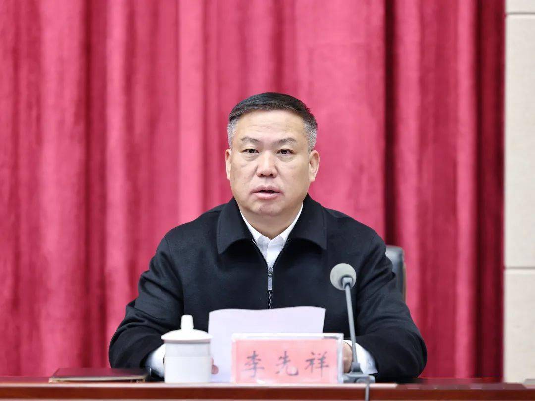 曲靖市召开全市领导干部会议 宣布省委关于曲靖市委主要负责同志职务