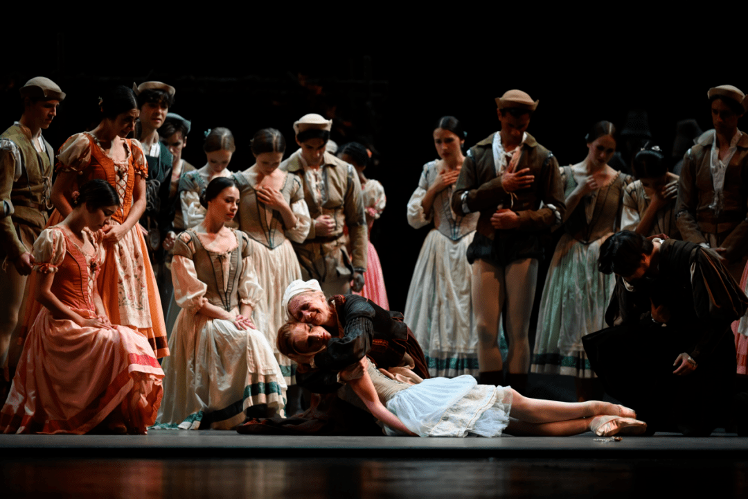 【尼康分享】 z 7Ⅱ见证舞台幕后的光影时刻_照片_快门_mm