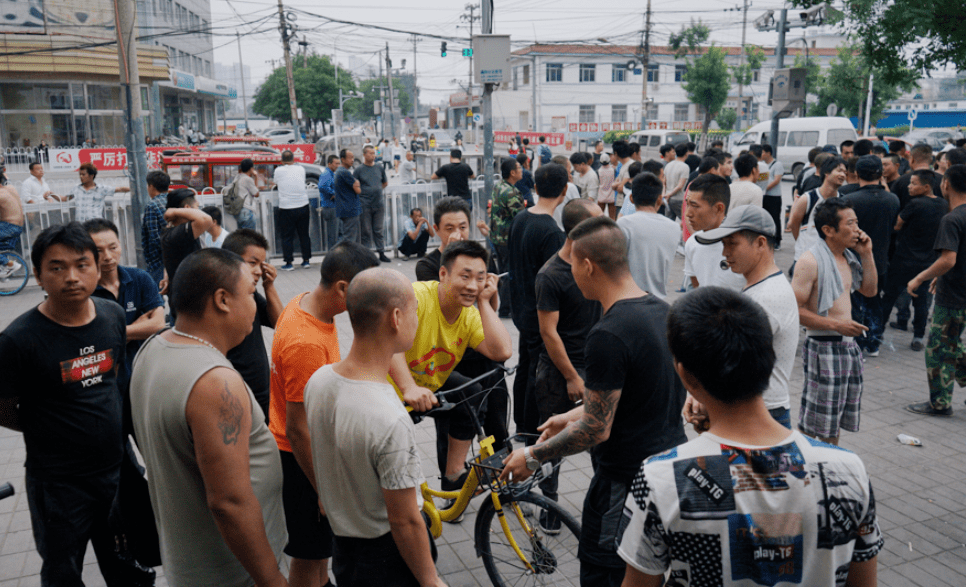 在魔幻摺疊的馬駒橋 走近小米汽車工廠 看雷軍和日結大神的夢想碰撞