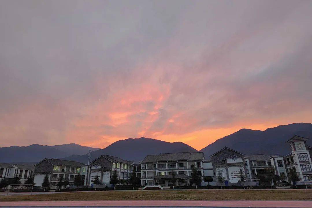 【每周一校】喜洲镇二中:用最美的校园打造最好的乡村教育_大理市_办