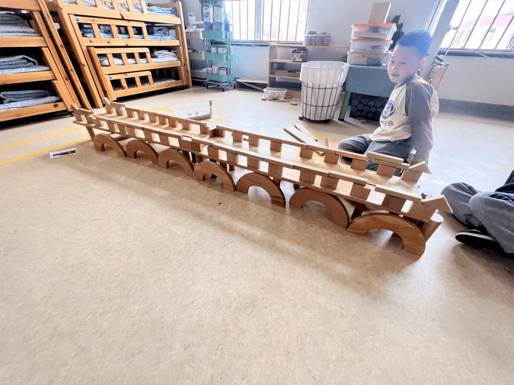 【课程故事】让建构游戏一直有"戏"_四号桥_哆哆_幼儿